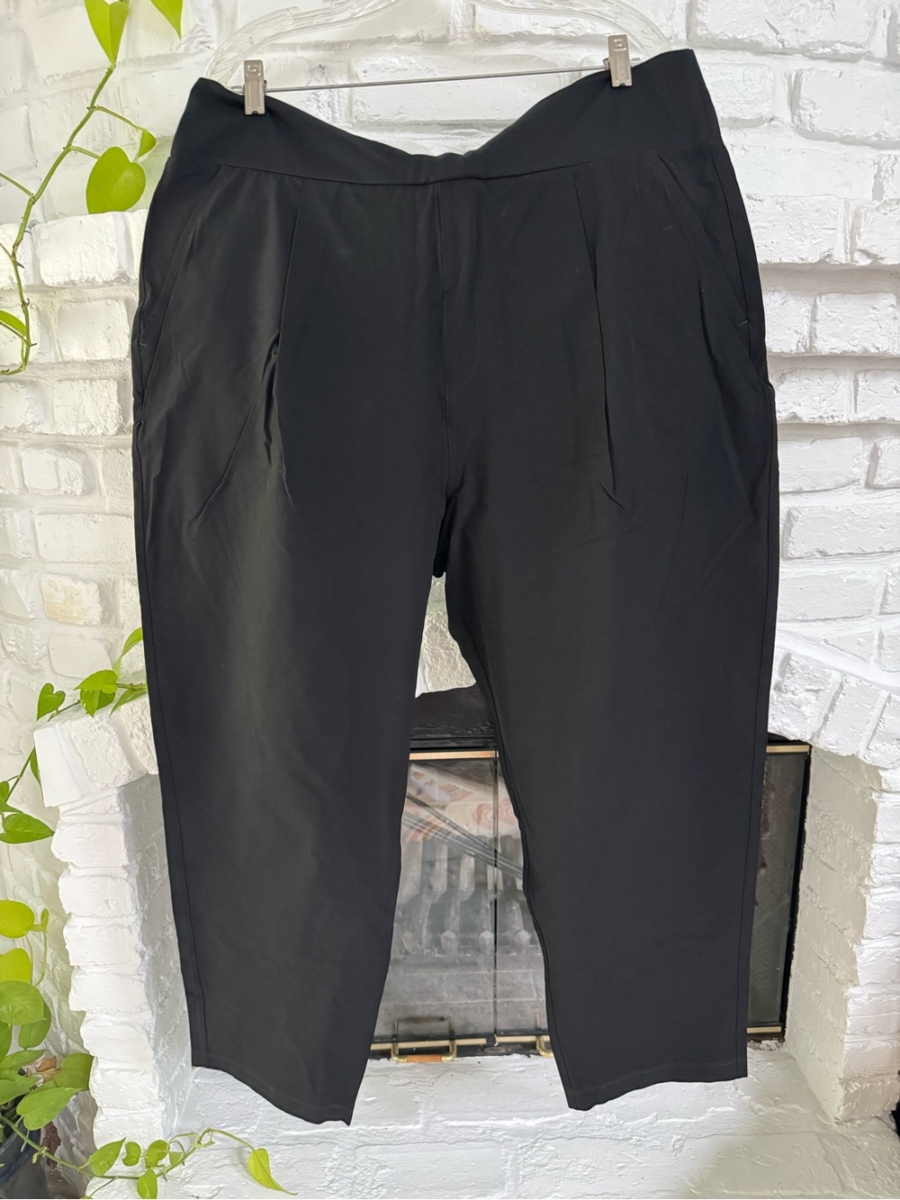 Women's Black Stretch Dress Pants - Classic Tailored Fit with Stretch Waistband